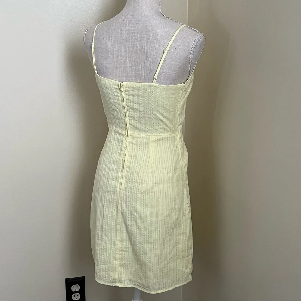 Gianni Bini Wrap Mini Dress. Size Small